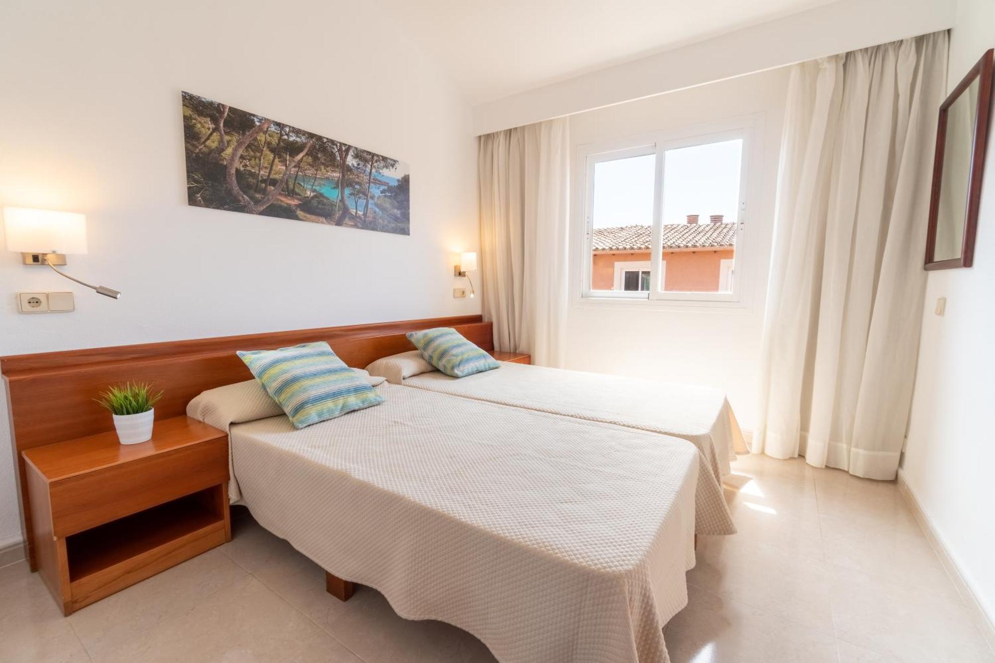 Aparthotel Ciudad Laurel Cala Millor  Habitación foto