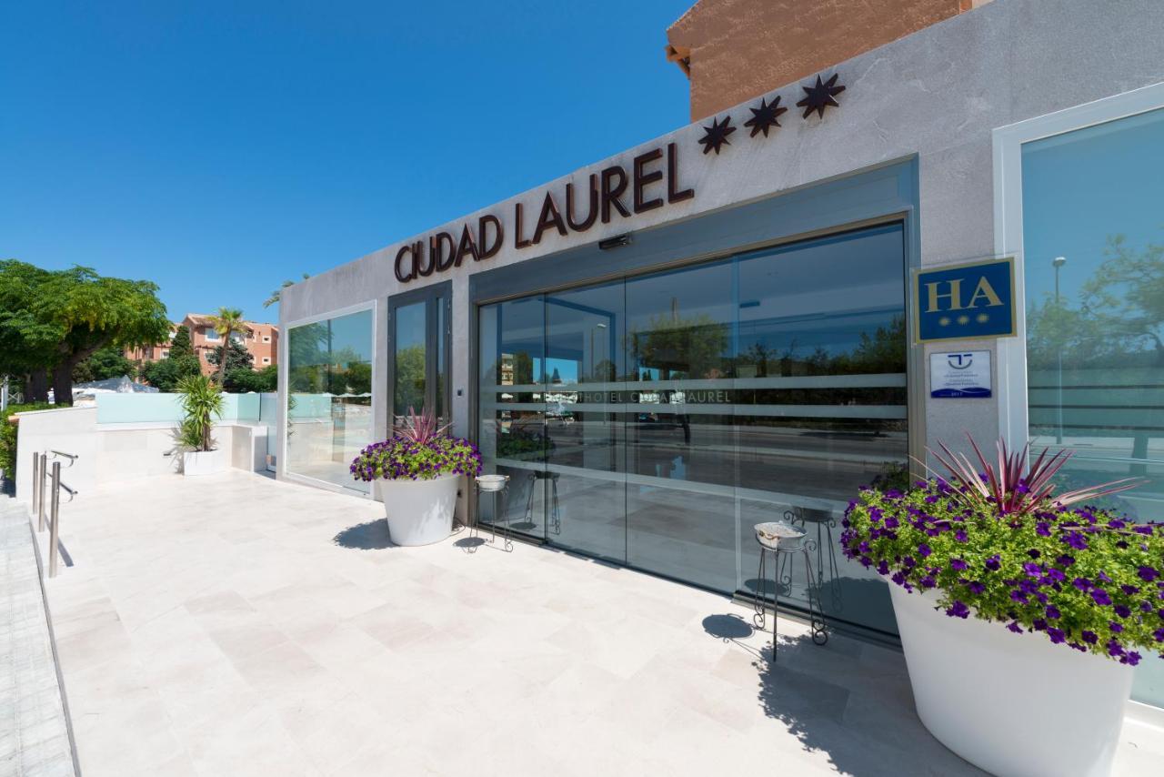 Aparthotel Ciudad Laurel Cala Millor  Exterior foto